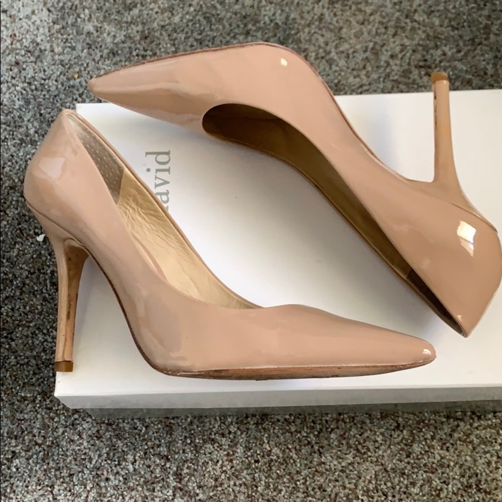 🔥CHARLES DAVID ROSE PATENT SWAY PUMPS🔥 - Picture 7 of 7